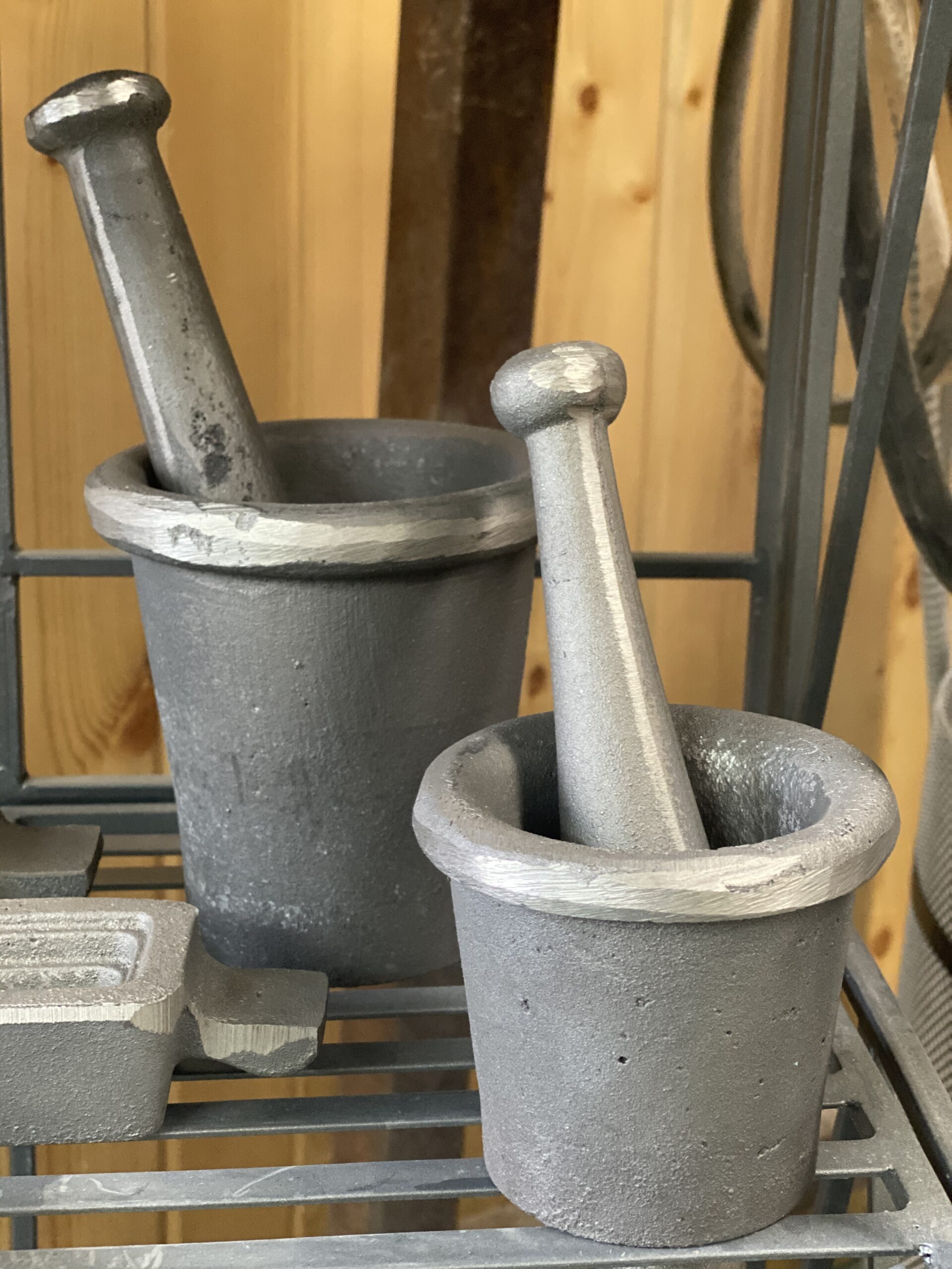 Mortar & Pestle, cast iron 3" mouth